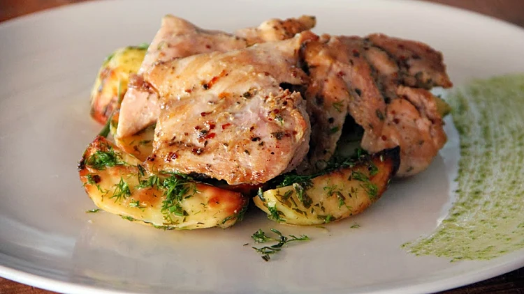 פרגית בעשבי תיבול עם תפוחי אדמה