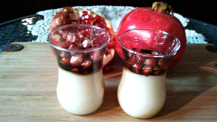 מתכון למלבי רימונים מתחם עולם היין תמונה ראשית ולהפניות