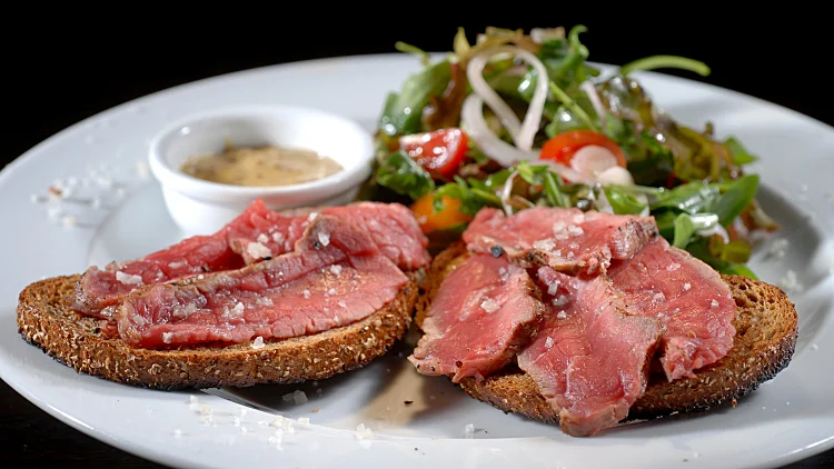 רוסטביף סינטה של טרקלין בר בשר, מתחם יקבי כרמל תכני עלייה, ראשית ולהפניות