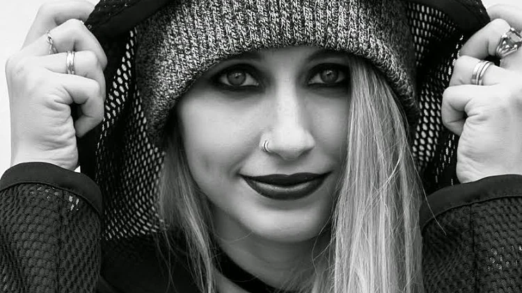 איה מלמד חי