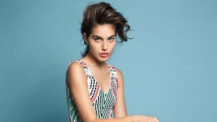 ארוכות ומשוחררות: מצאנו 10 שמלות מקסי מעלפות