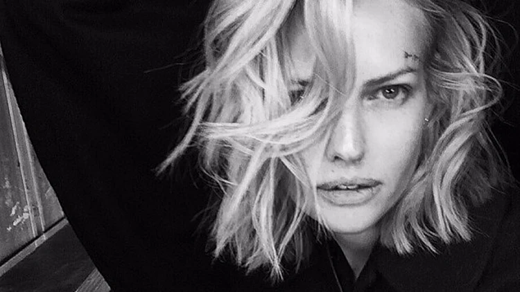 צפו בגלית גוטמן מדגמנת פצועה