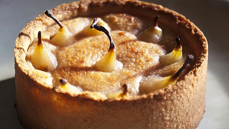 טארט שקדים ואגסים טבעוני