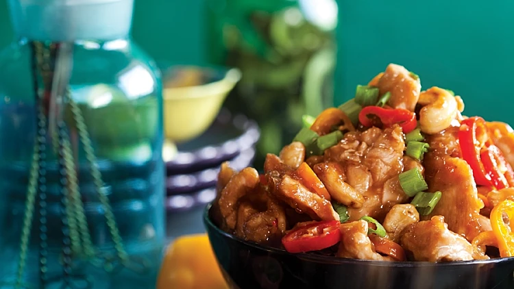 עוף ופלפלים עם קשיו