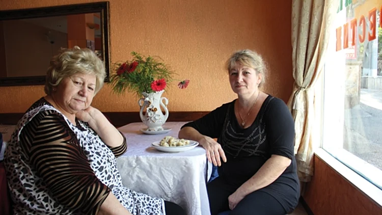 מוסקבה בהדר הכרמל - גליון נובמבר 2012 על השולחן