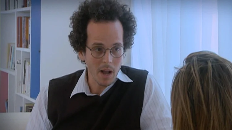 היפה ג'ולי צ'יקו והחנון דדי שי מתוך היפה והחנון 3