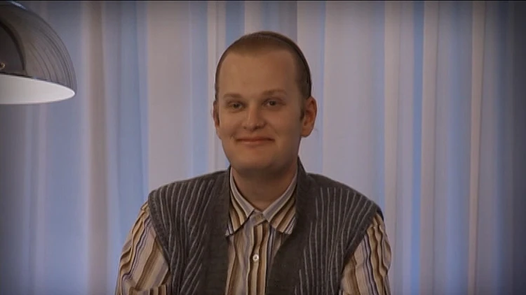 אולג שכטר מתוך היפה והחנון 3