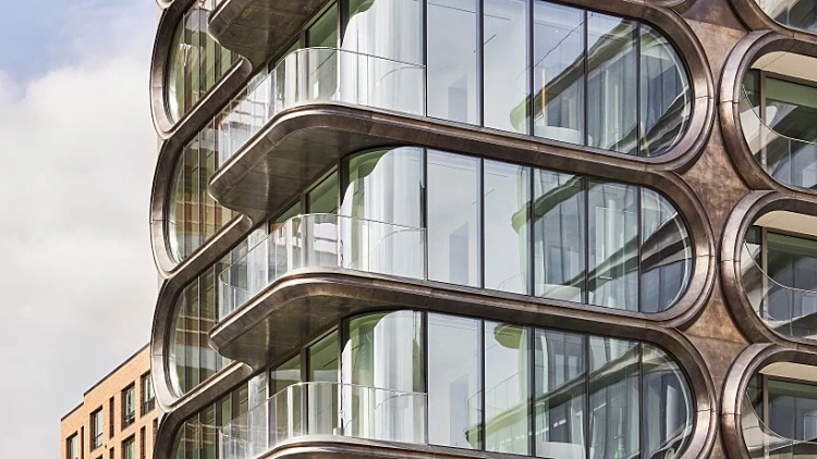 בניין מגורים ראשון במנהטן לזאהה חדיד אדריכלים(