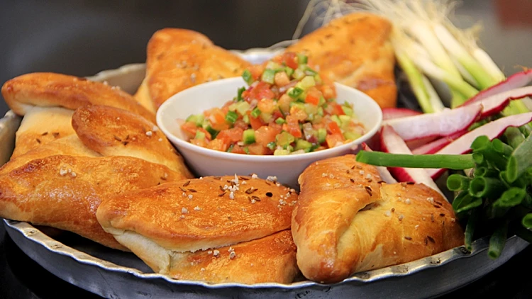 פטייר במילוי תרד ובצל