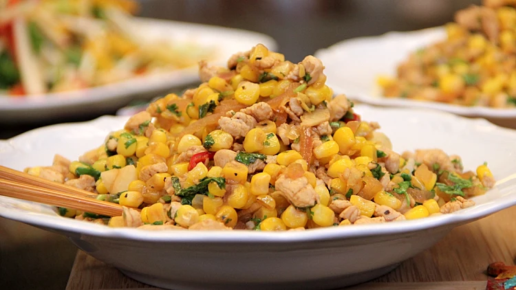 חזה עוף עם תירס