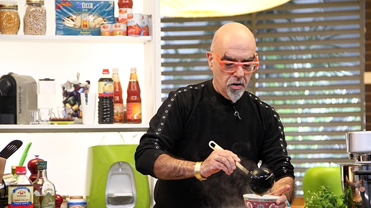 ישראל אהרוני - אהרוני מבשל 1.2.13