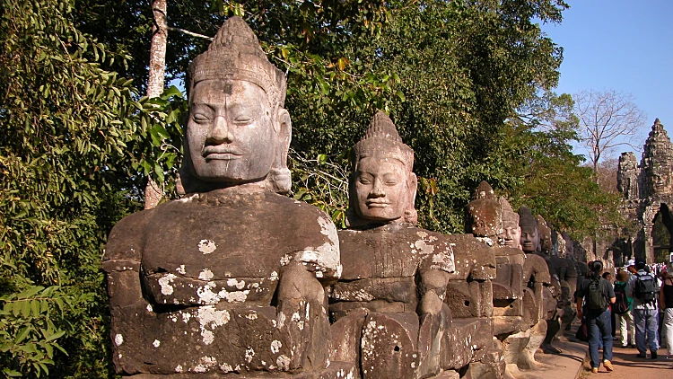 ורוד משולב בניוד, מארי מיילי