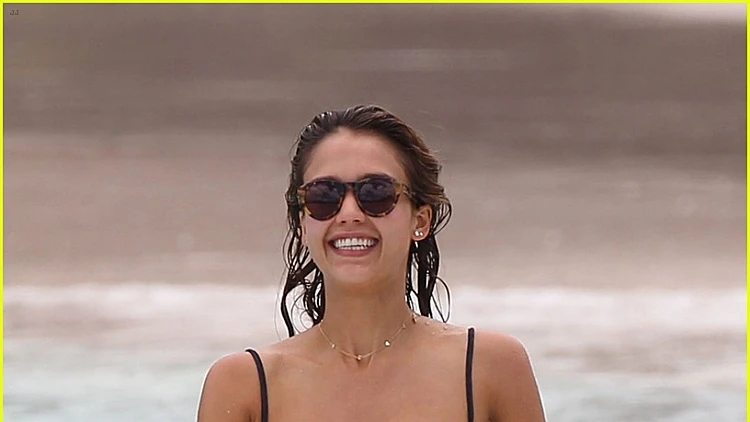 ג'סיקה אלבה