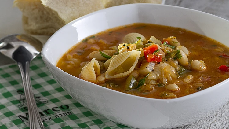 מרק מיניסטרונה