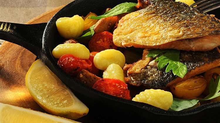 פילה דג בתנור לצד ניוקי