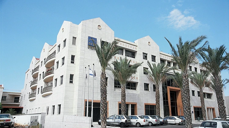 בית אבות שבעה כוכבים