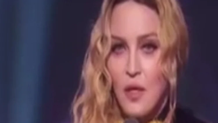 מדונה בטקס פרסי הבילבורד 2016