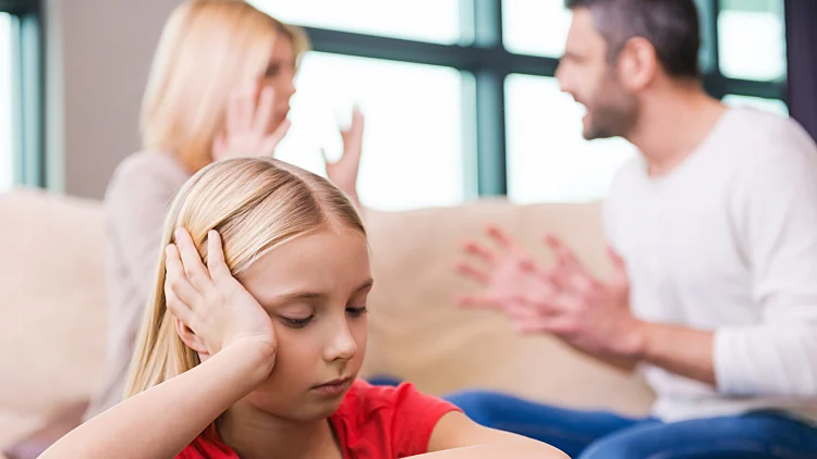 ויכוח מול הילדים