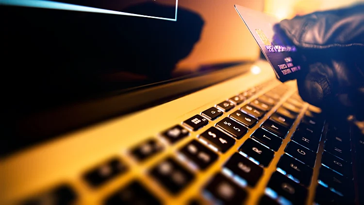 הונאת אשראי ברשת