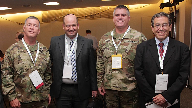 תאגיד המיים של יירטולשיםם חותם על הסכם