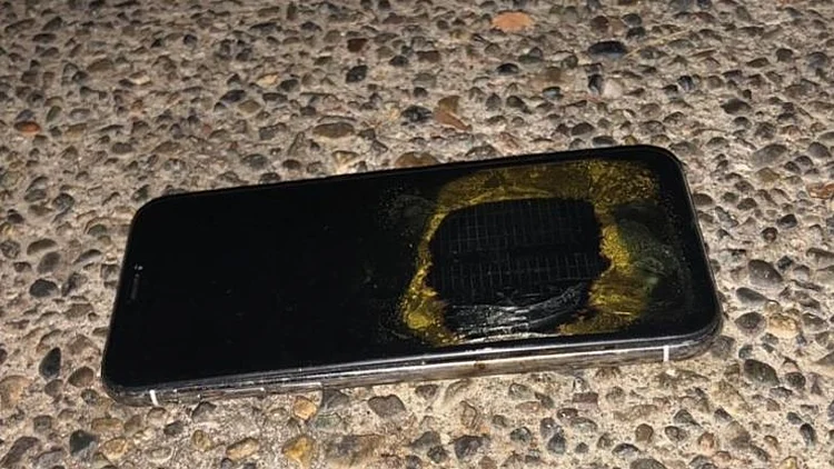 האייפון X שהתפוצץ