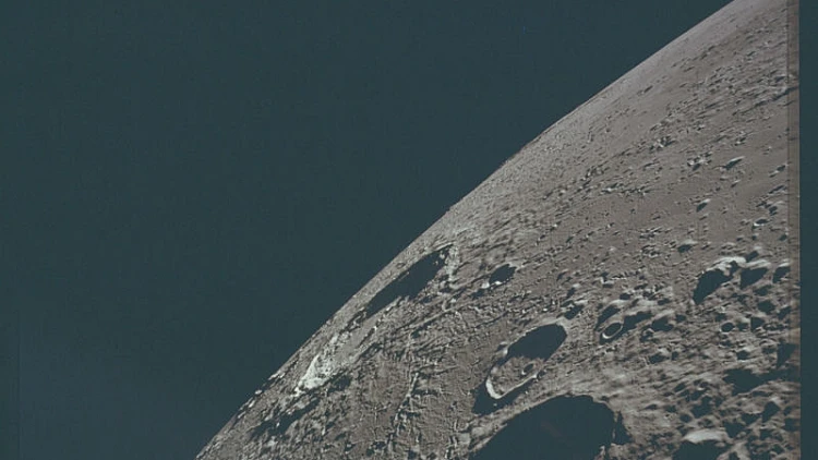 ארכיון התמונות של משימות אפולו נפתחת לקהל הרחב