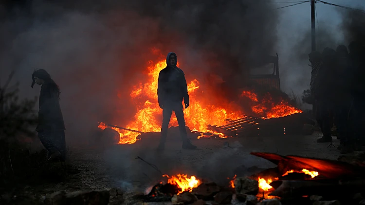 עימותים בין תושבי עמונה לכוחות הביטחון