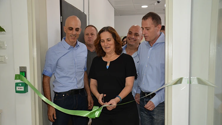 סאנדיסק וגליל חותמות על הסכם