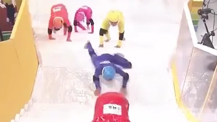 השעשעון היפני "המדרגות החלקלקות"