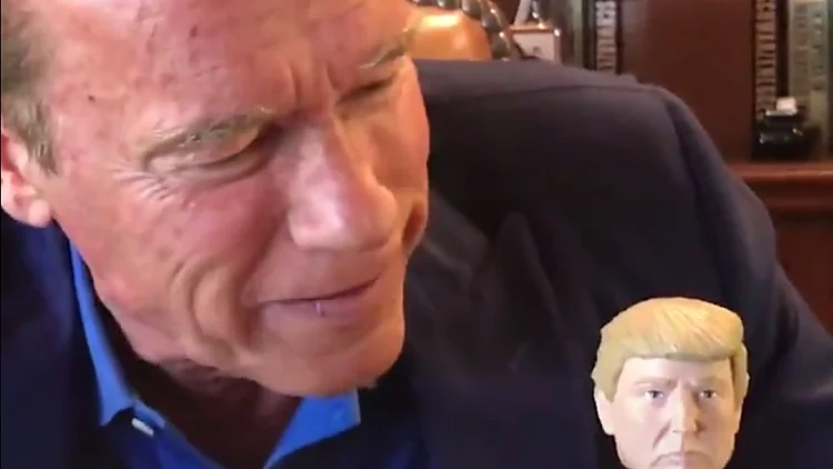 ארנולד שוורצנגר בסרטון ויראלי נגד הטרור הלבן