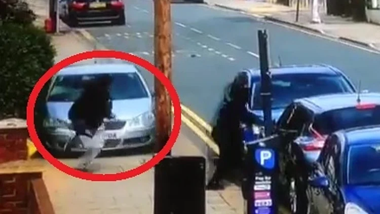 אימה ברחובות לונדון