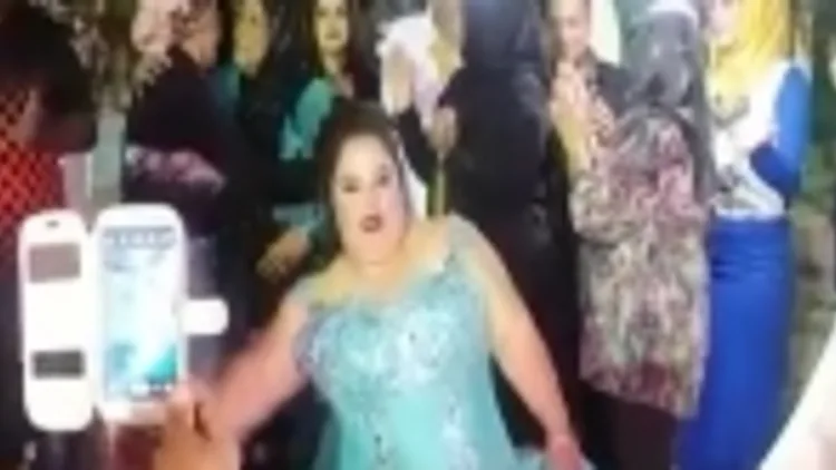 חתונה כזו לא ראיתם: צעירה הלוקה בתסמונת דאון חגגה יום הולדת בסגנון, והגשימה חלום