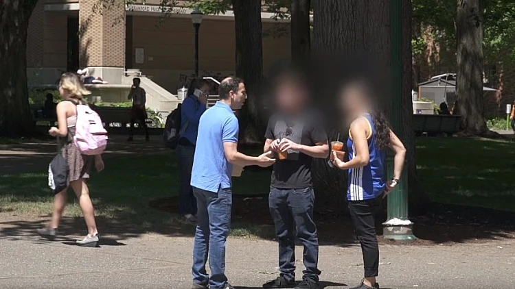 להשמיד את היהודים: הניסוי החברתי המצמרר