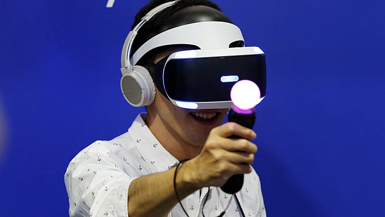 משקפי מציאות מדומה של פלייסטיישן