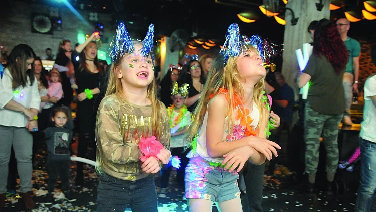 מסיבת ריקודים עם הילדים ברידינג 3 בנמל תל אביב