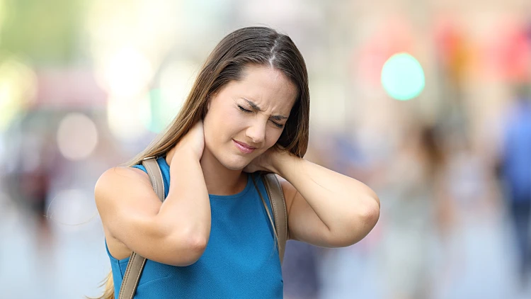 כאבי מפרקים: איך מטפלים בהם באופן טבעי?