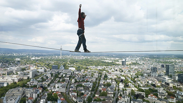 הליכה על חבל בפרנקפורט