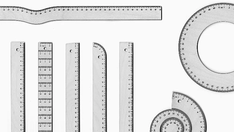 ויטרינה, המכון הטכנולוגי חולון, יותר או פחות, 50 ס"מ,