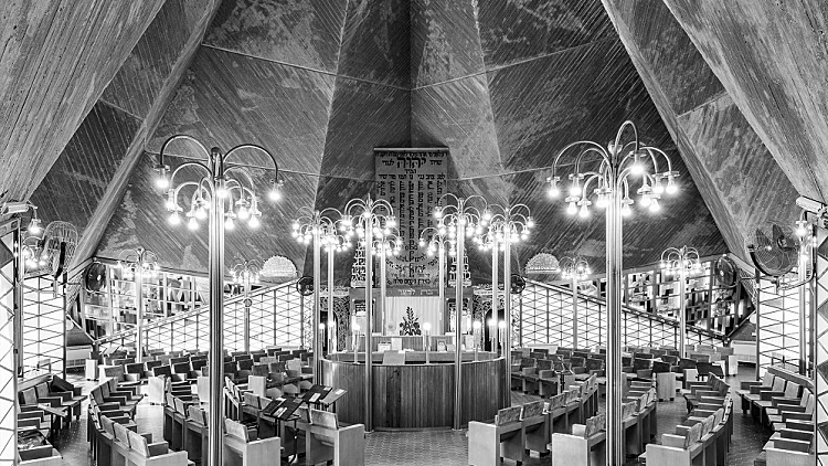 תערוכה חדשה בבית האדריכל בוחנת את בתי הכנסת של שנות ה 60-70