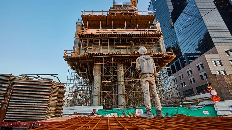 אתר בנייה נדלן , שאטרסטוק