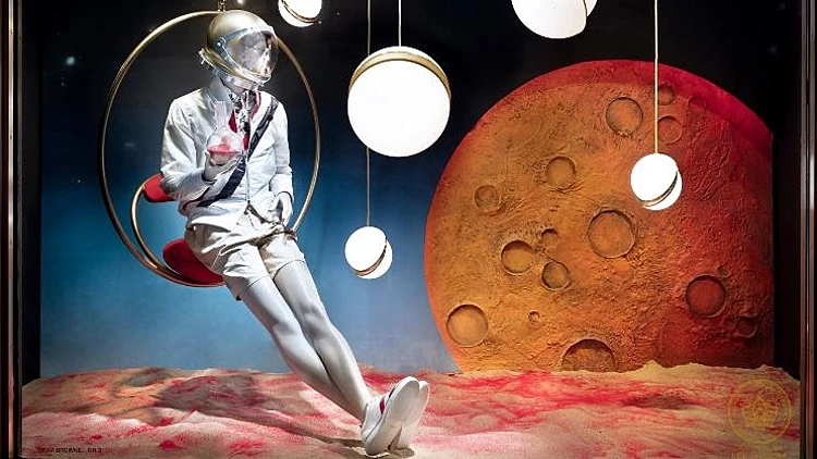 Lee Broom במיצב בברגדהוף גודמן