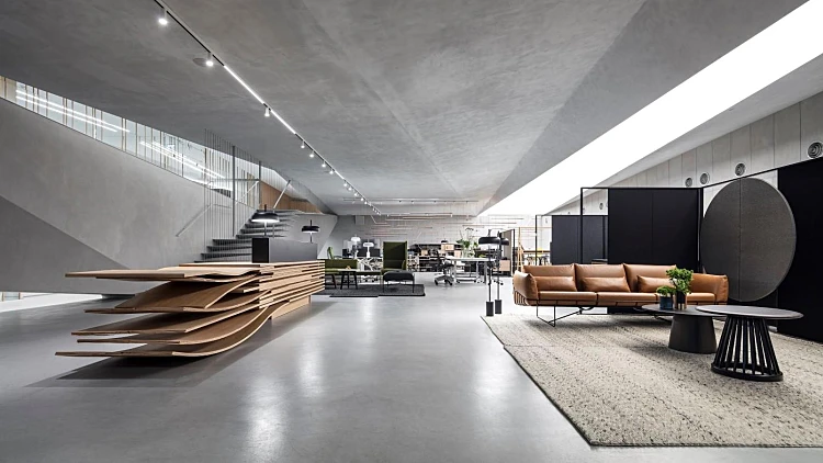 פיטרו, הושק היום.