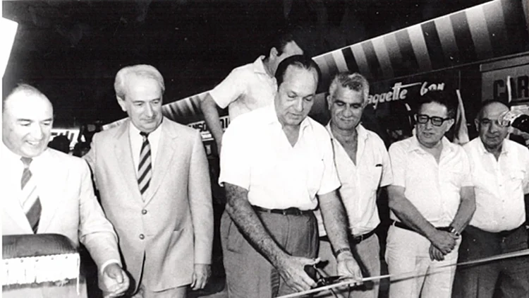 גזירת הסרט של קניון איילון ב-1985