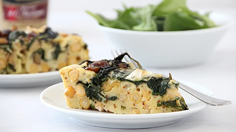 פשטידת תרד חומוס וקממברט של ברק חי חורש (משק צוריאל)