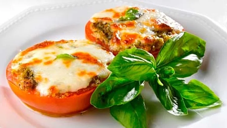 עגבניות ממולאות