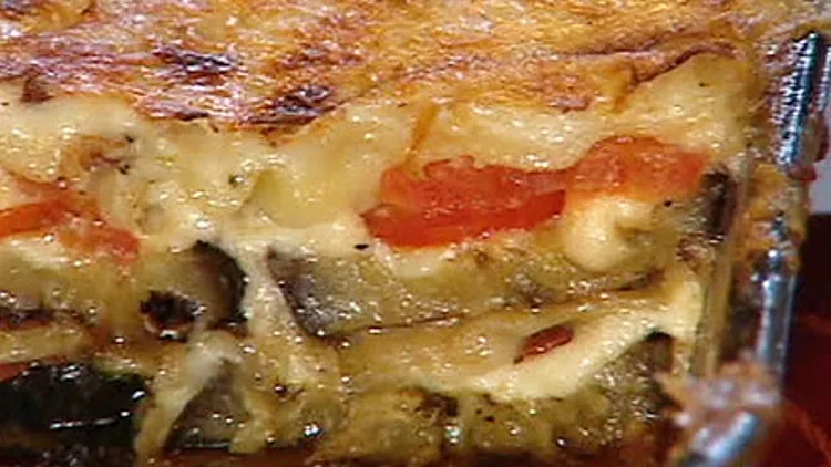 לזניה חצילים ועגבניות