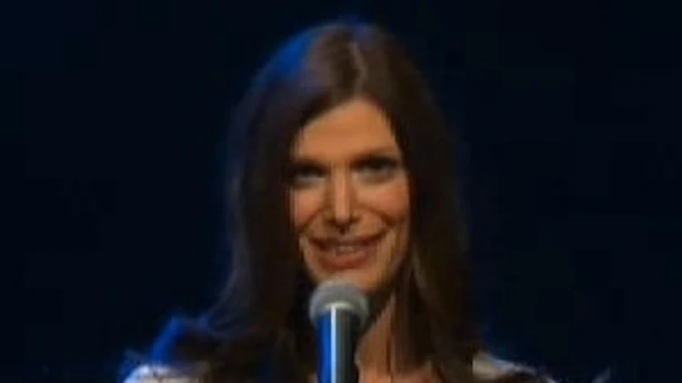 אפרת רייטן בתוכנית מיוחדת בתיאטרון "צוותא"