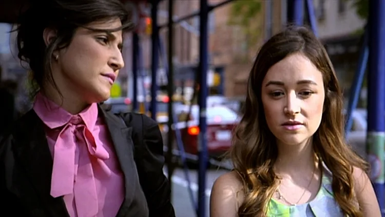 מגי אזרזר  מתוך הסדרה ניו יורק YES