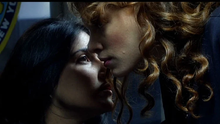 מגי אזרזר ויובל שרף, מתוך הסדרה ניו יורק YES