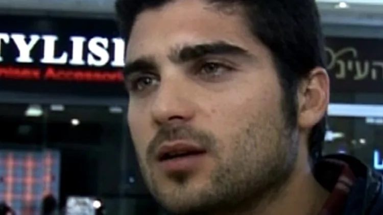 נויורק: לבד בלילה בקניון